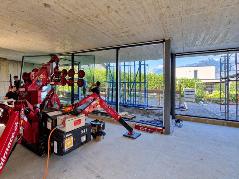 Fenêtres et façades en aluminium posées par Brahoni