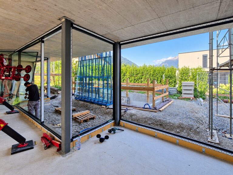 Fenêtres et façades en aluminium posées par Brahoni