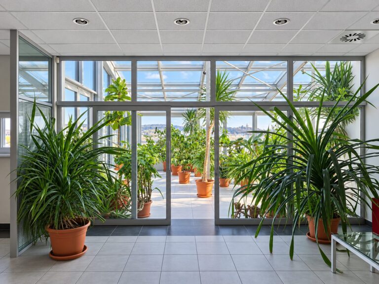 Fenêtres et façades en aluminium posées par Brahoni