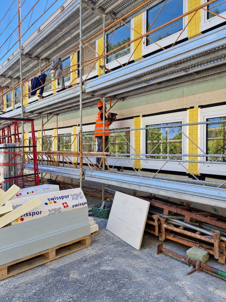 Fenêtres et façades en aluminium posées par Brahoni
