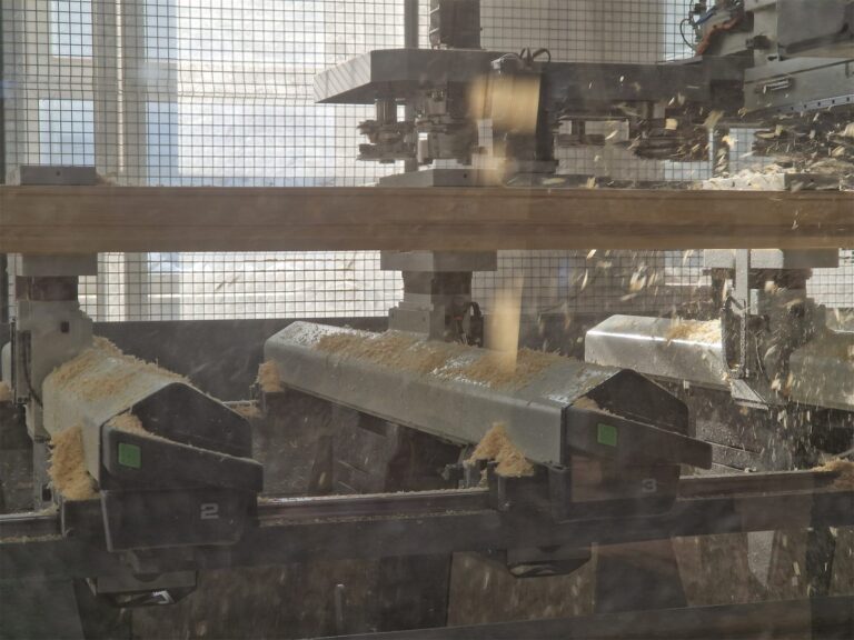 Fabrication de fenêtres en atelier